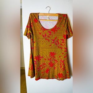 XS Perfect T from Lularoe